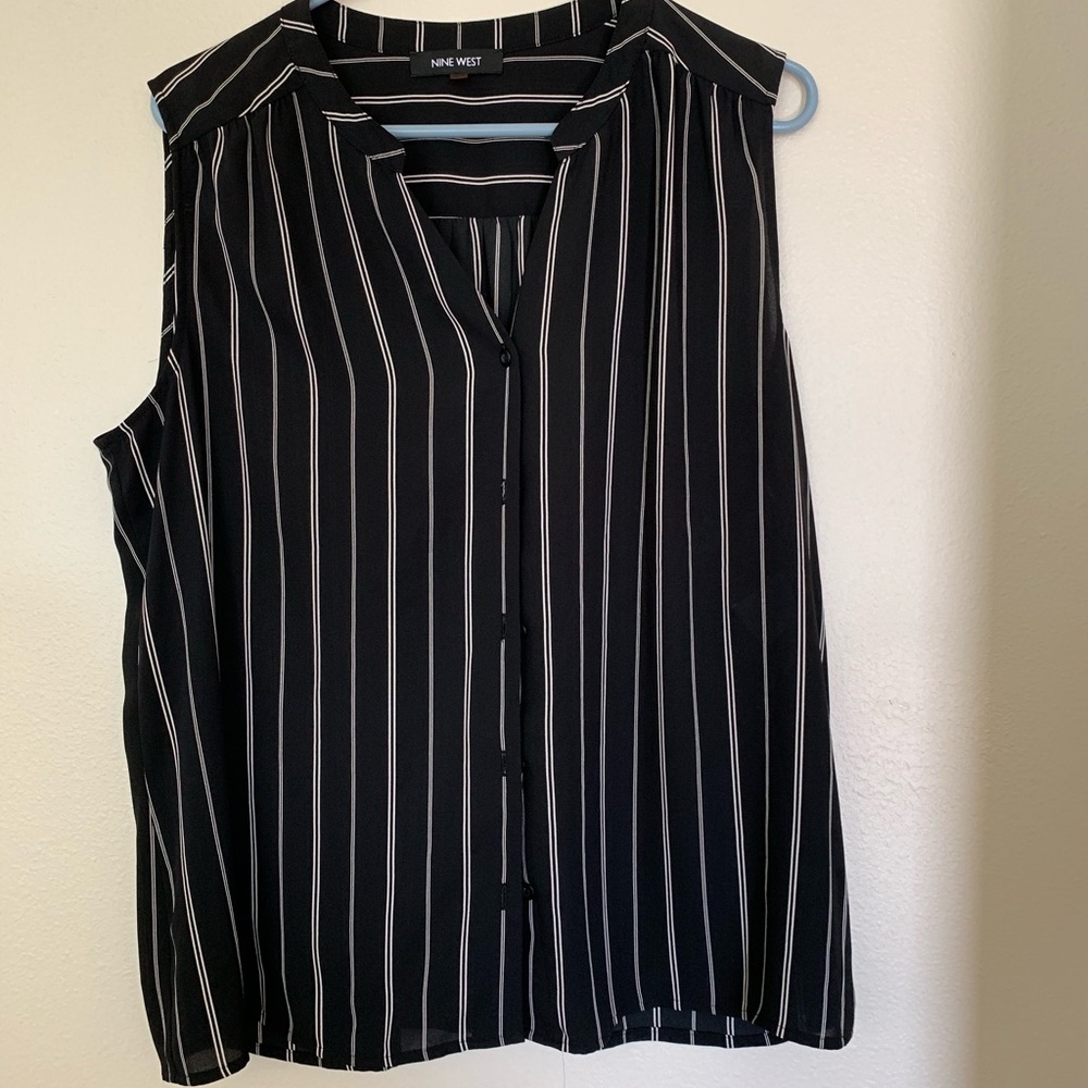 Nine West button down tank top